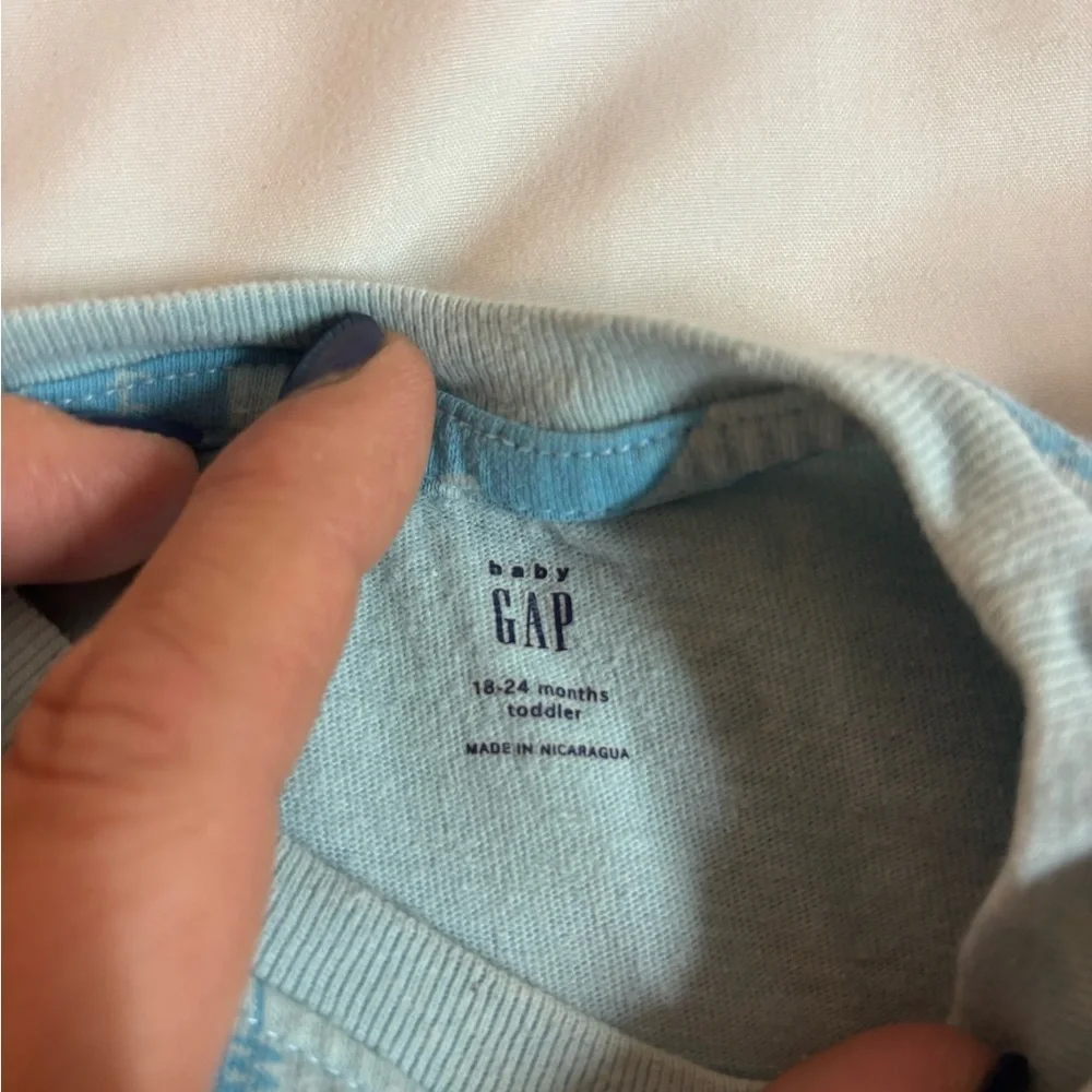Set 3 Blue, Gray, and White Kids Tees Set- sharks, and palm trees size 18-24 m